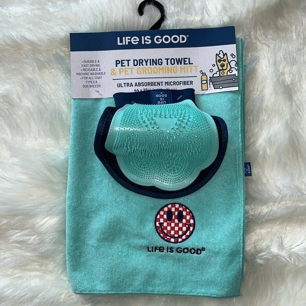 🆕 Life is Good Microfiber Pet Towel and Grooming Mitt Set